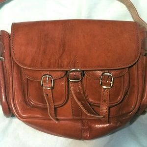 Vintage Caramel Distressed Leather Messenger Bag